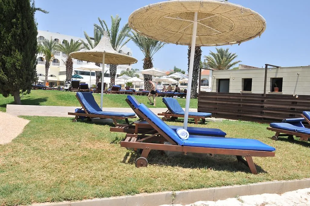 Radisson Beach Resort Larnaca