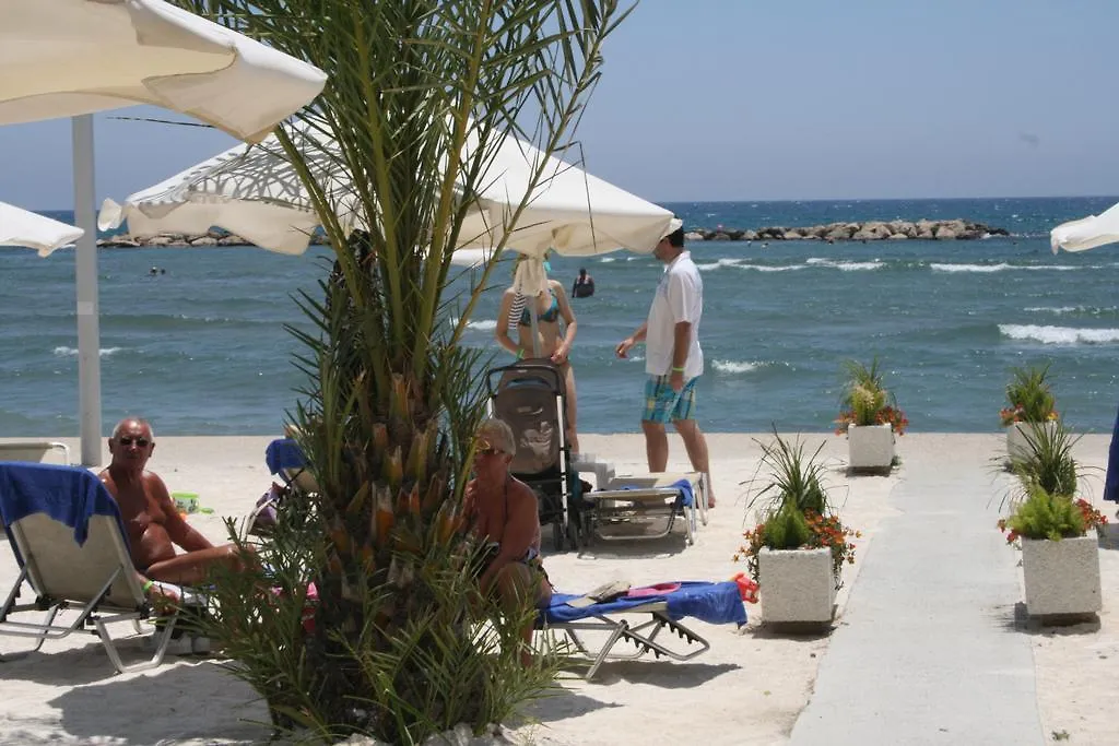 Radisson Beach Resort Λάρνακα