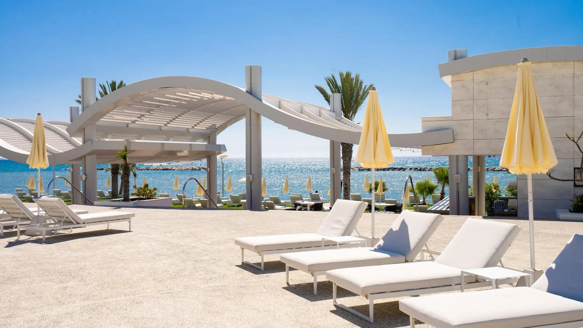 Radisson Beach Resort Larnaca