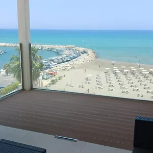 Lazuli Beachfront 254 Apartment Larnaka